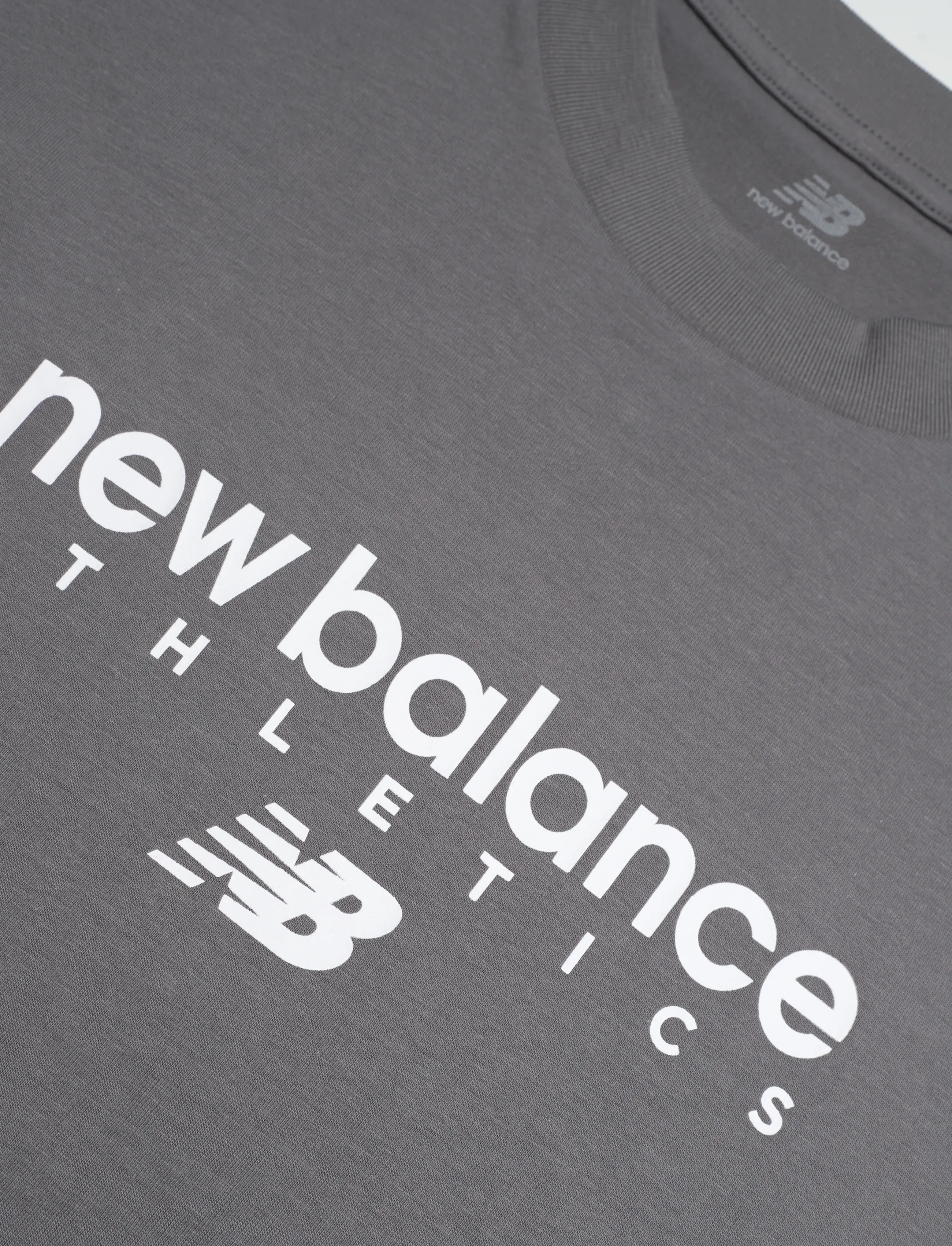 New Balance - Linear Graphic T-Shirt - t-shirts - castlerock - 2