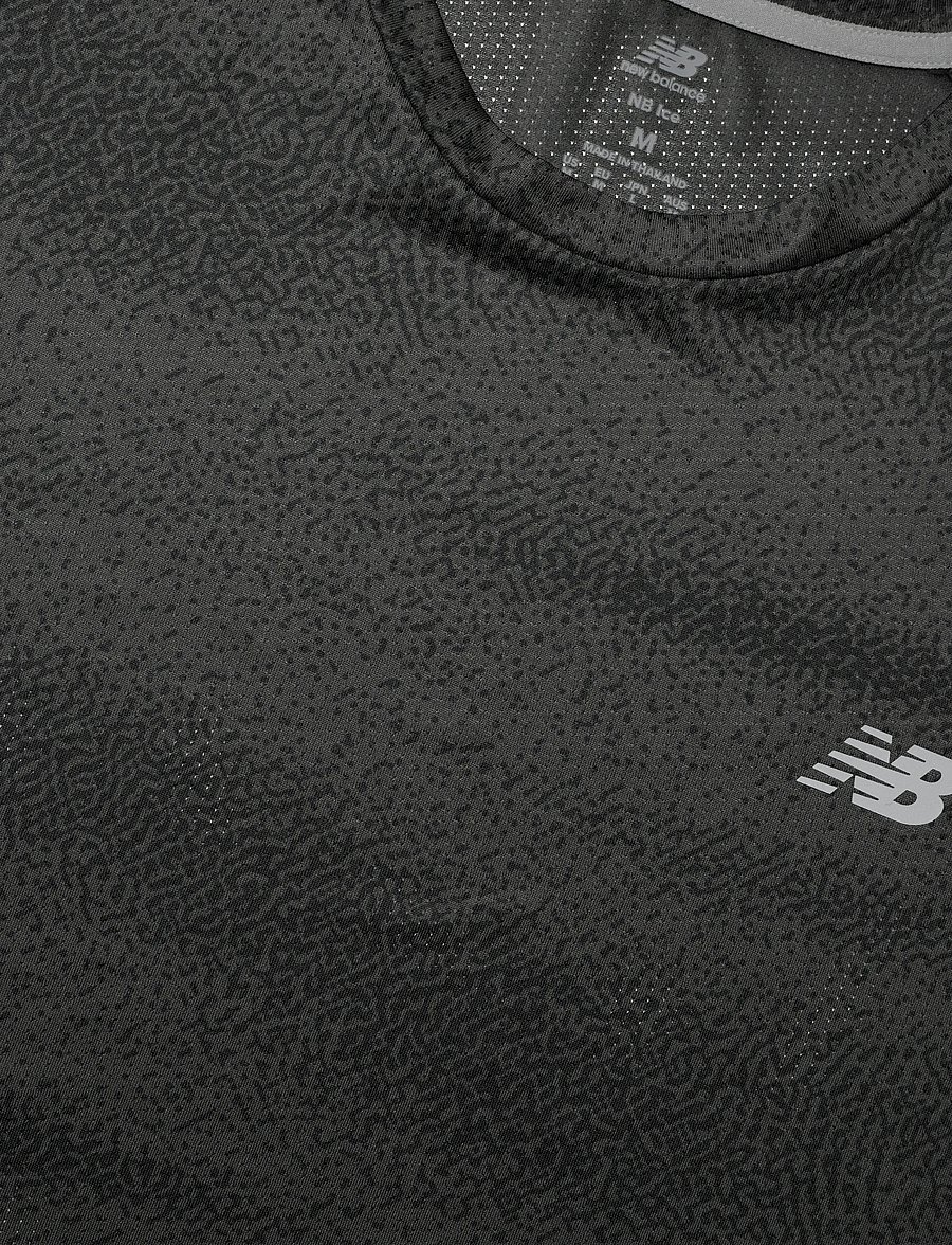 New Balance - Athletics Printed T-Shirt - t-shirts - black/grey - 2