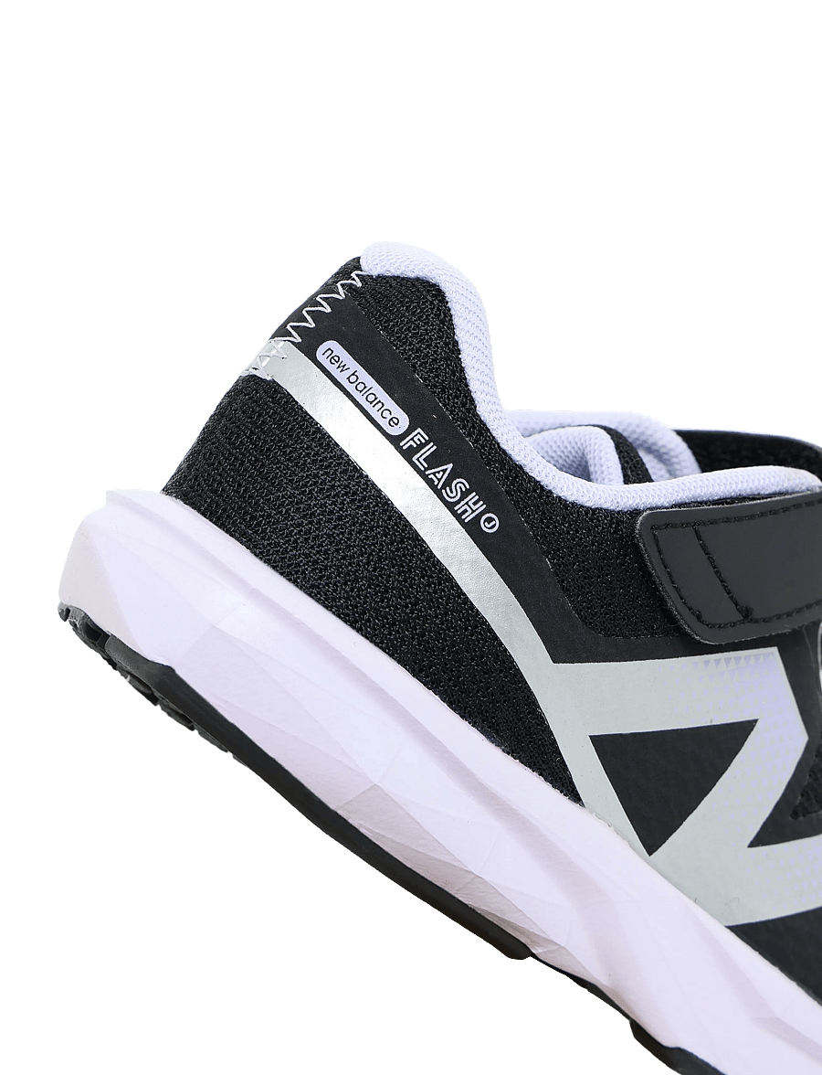 New Balance - New Balance FuelCell Flash Kids Bungee Lace with Hook & Loop Strap - laufschuhe - black - 5
