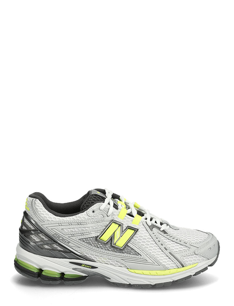 New Balance - New Balance 1906R - chunky sneakers - light silver metallic - 1