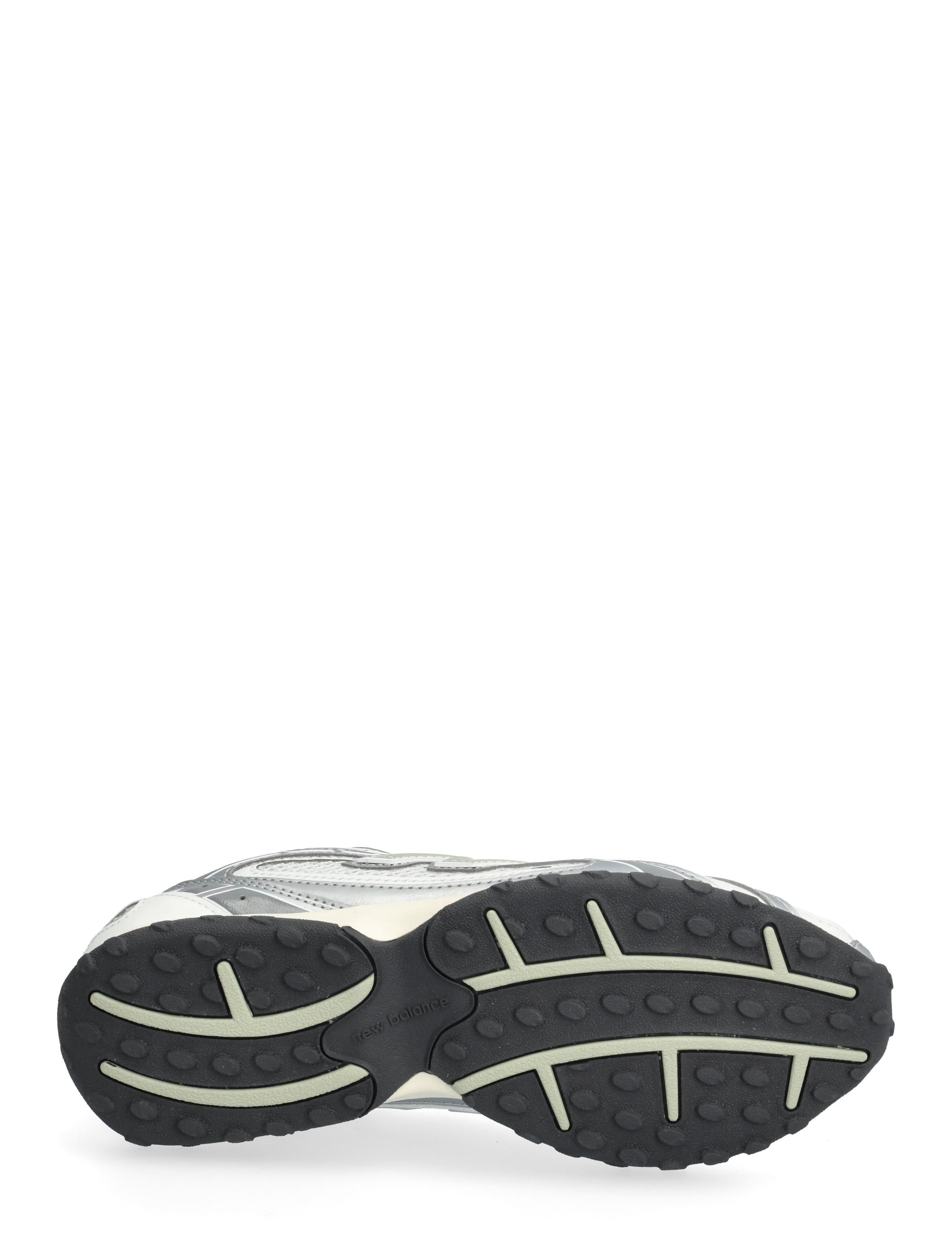 New Balance - New Balance 204L - low top sneakers - silver metallic - 4