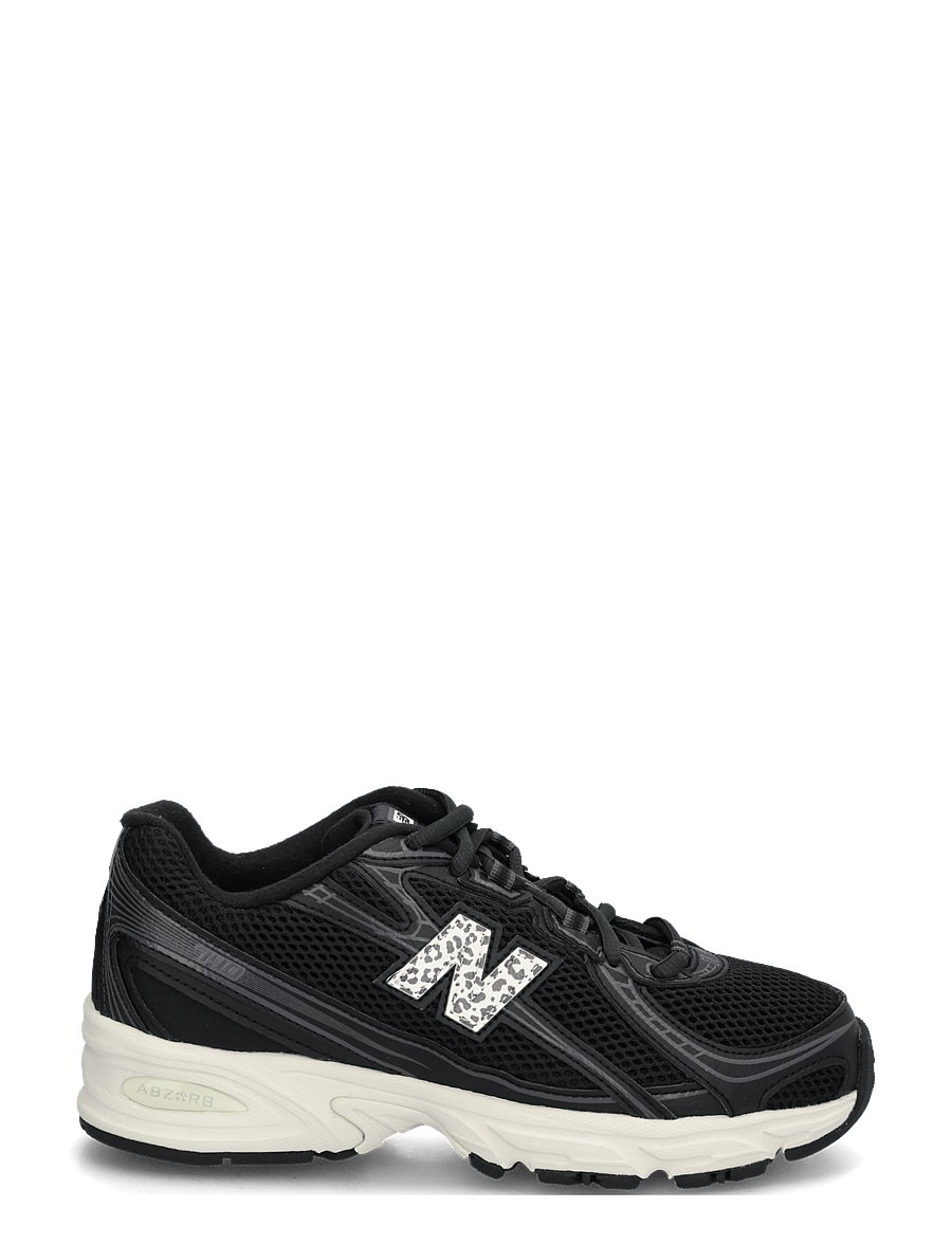 New Balance - New Balance 740 - platform sneakers - black - 2