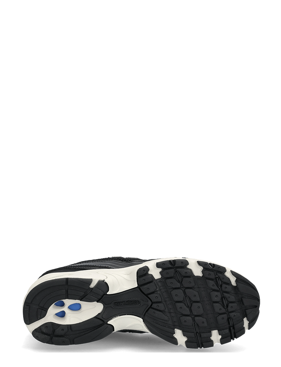 New Balance - New Balance 740 - platform sneakers - black - 4