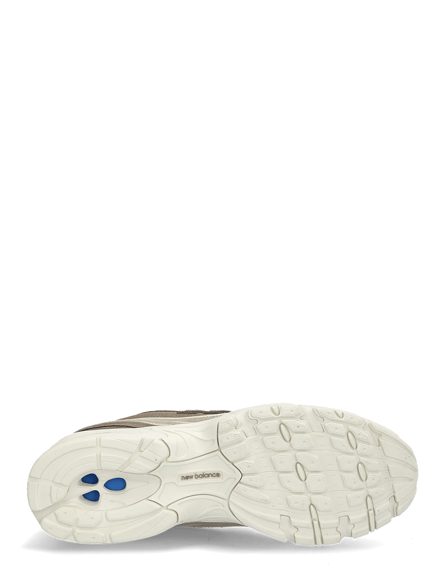 New Balance - New Balance 740 - platform sneakers - mushroom - 4