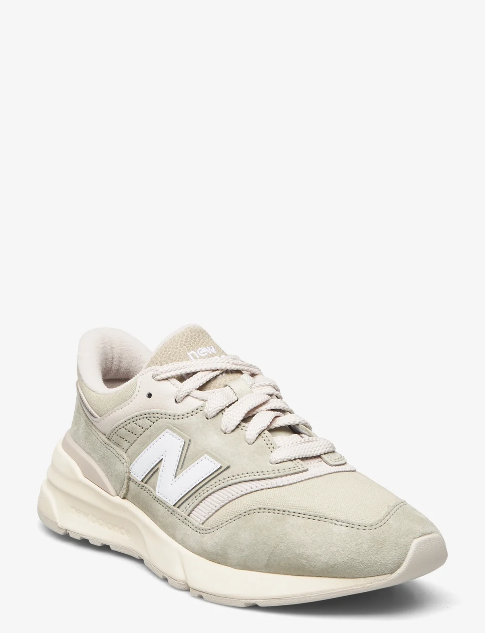 New balance sneaker low hotsell