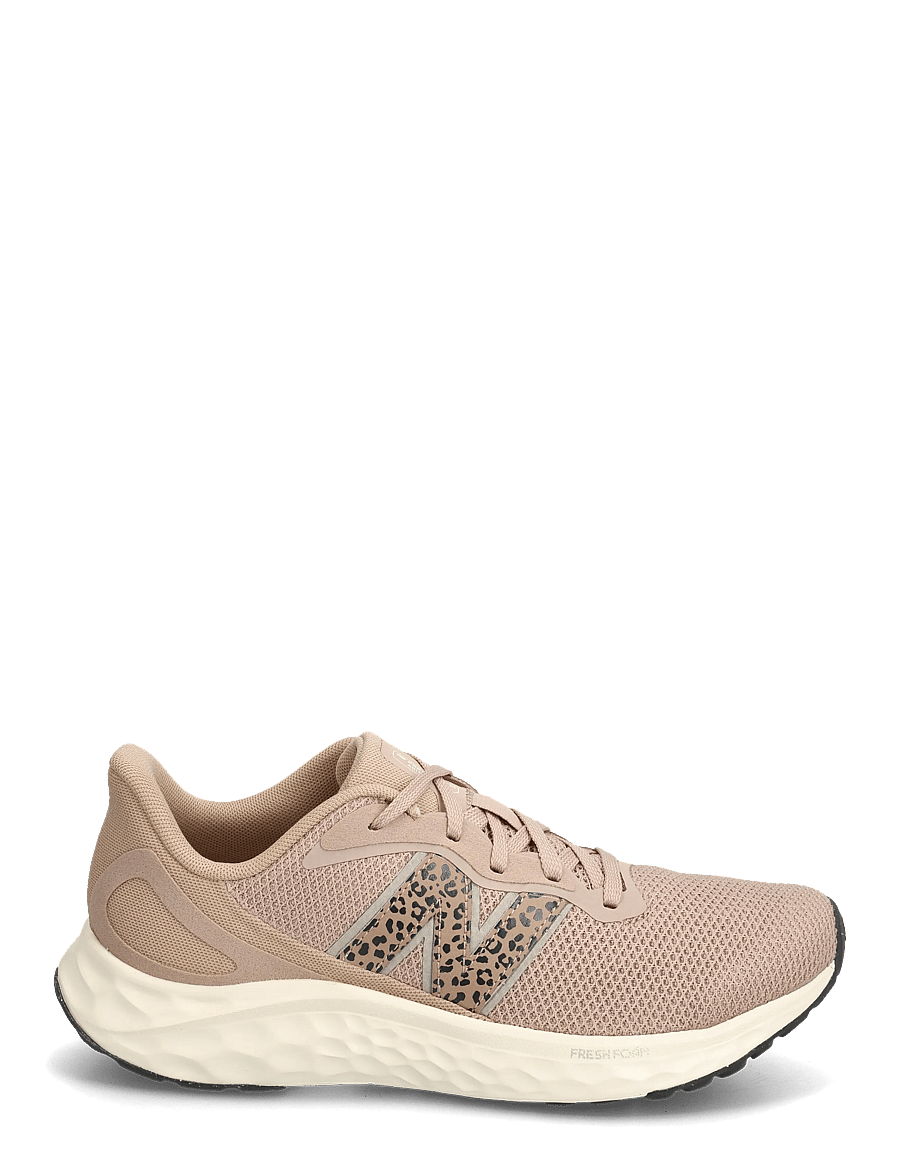 New Balance - New Balance FreshFoam Arishi v4 - løbesko - flat taupe - 1