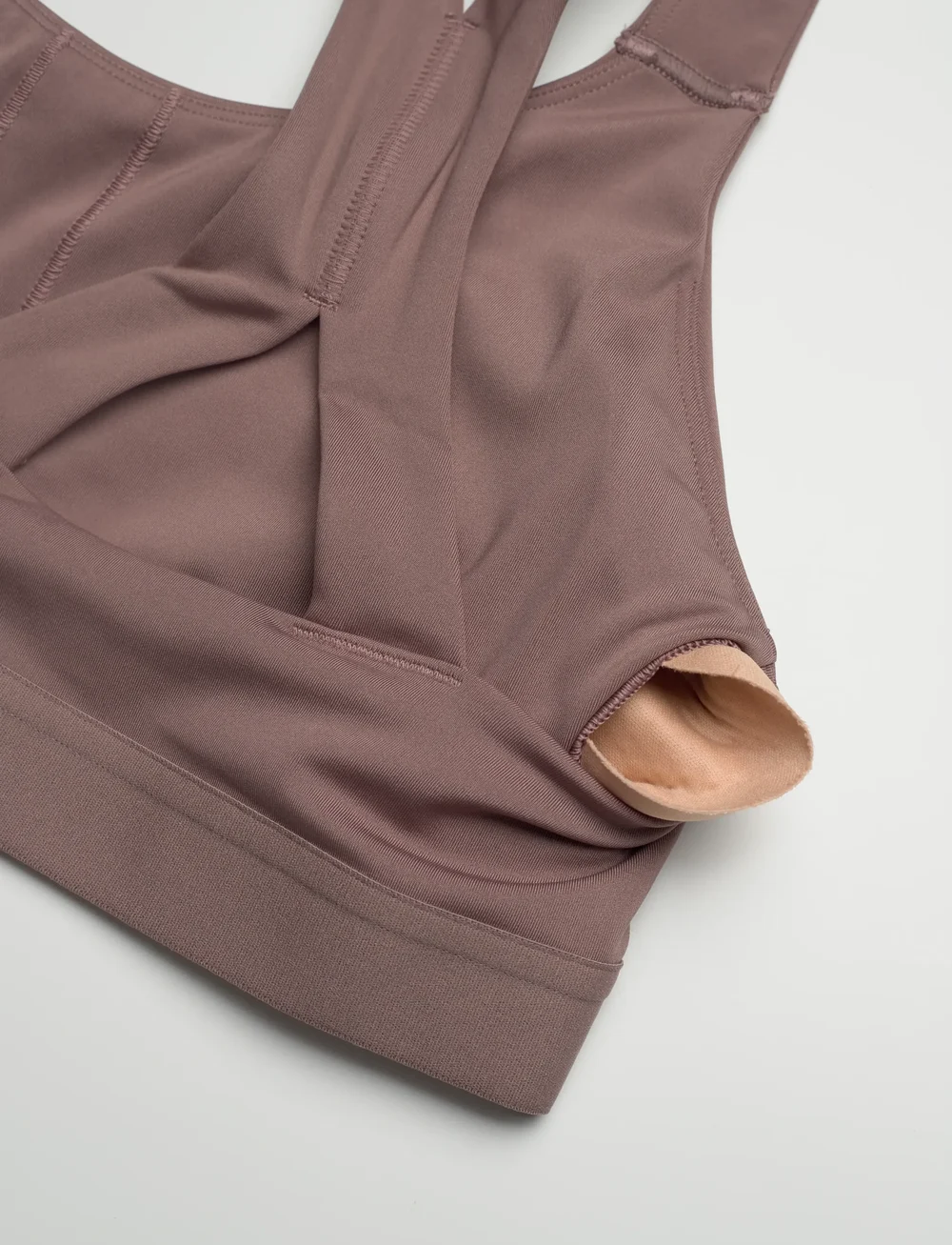 New Balance - NB Essential Train Bra - medium støtte - earth shadow - 2