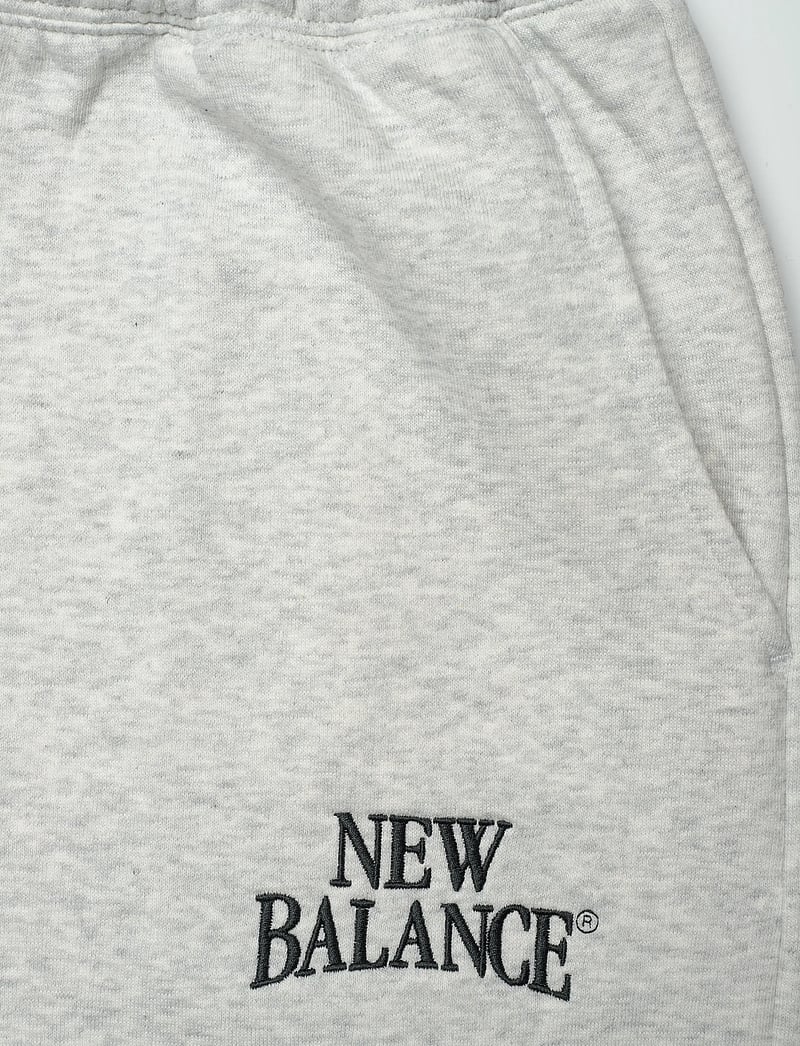 New Balance - Linear Heritage Fleece Barrel Pant - trainingshosen - ash heather - 2