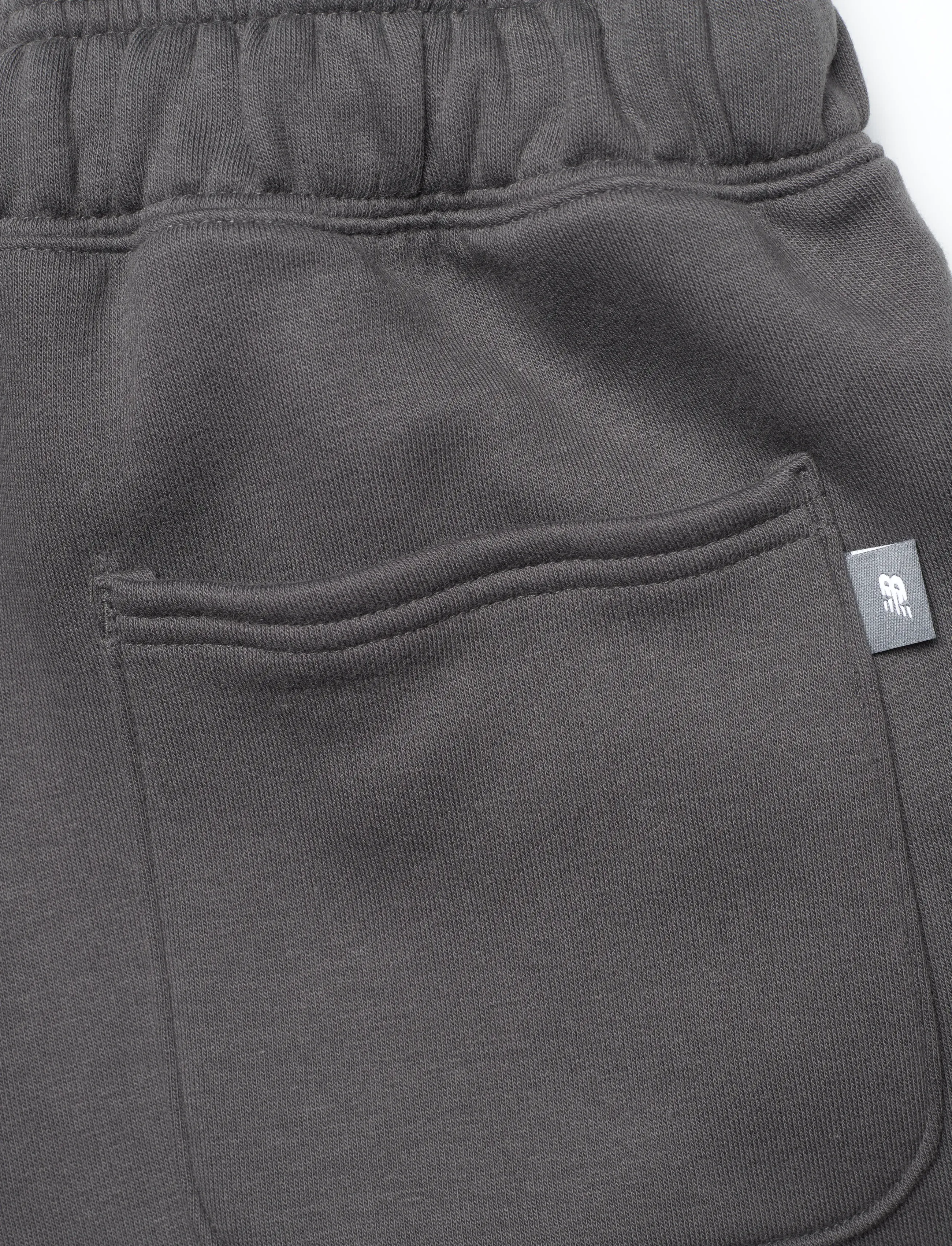 New Balance - Linear Heritage Fleece Barrel Pant - joggingbukser - faded black - 4