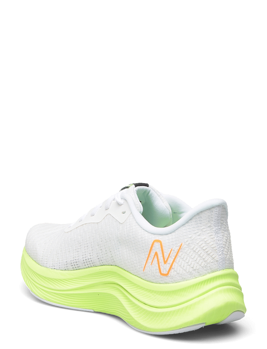 New Balance - FuelCell Propel v4 - white - 2