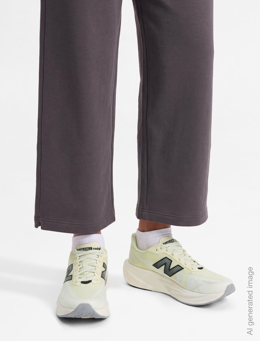 New Balance - New Balance FuelCell Rebel v5 - laufschuhe - pistachio butter - 5