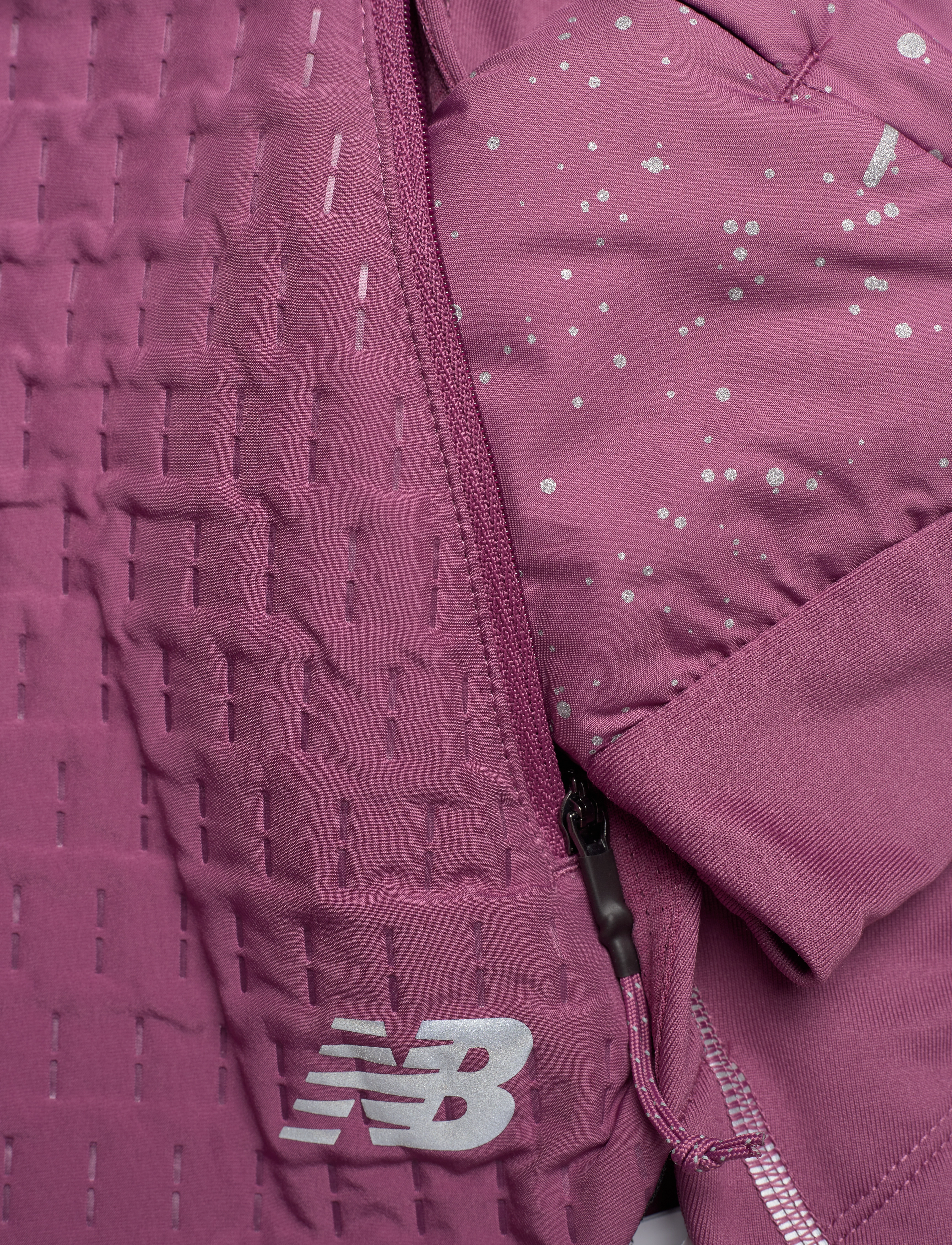 New Balance - Reflective Impact Run Heat Jacket - raisin - 3