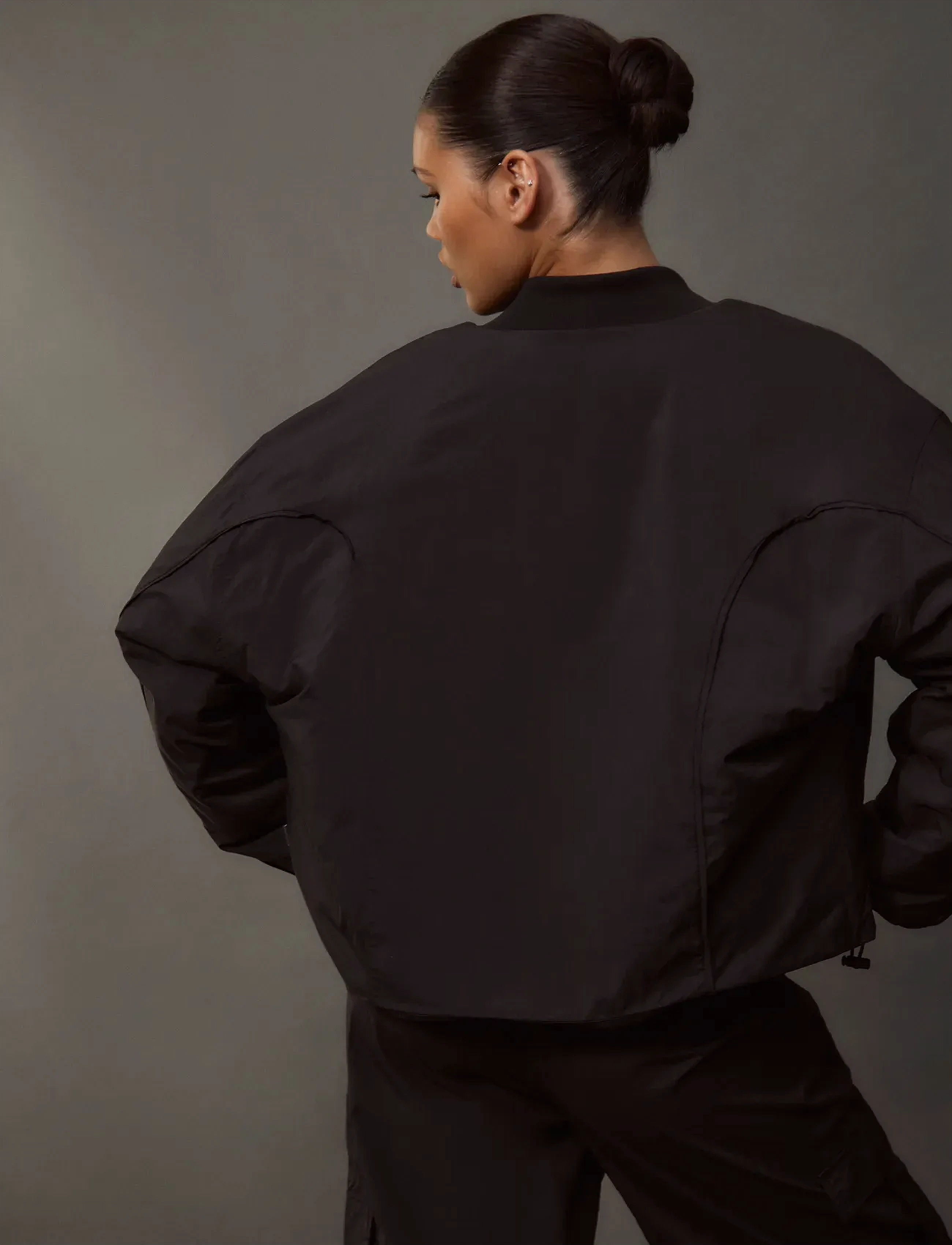 New Balance - Linear Heritage Woven Bomber Jacket - sport - black - 3