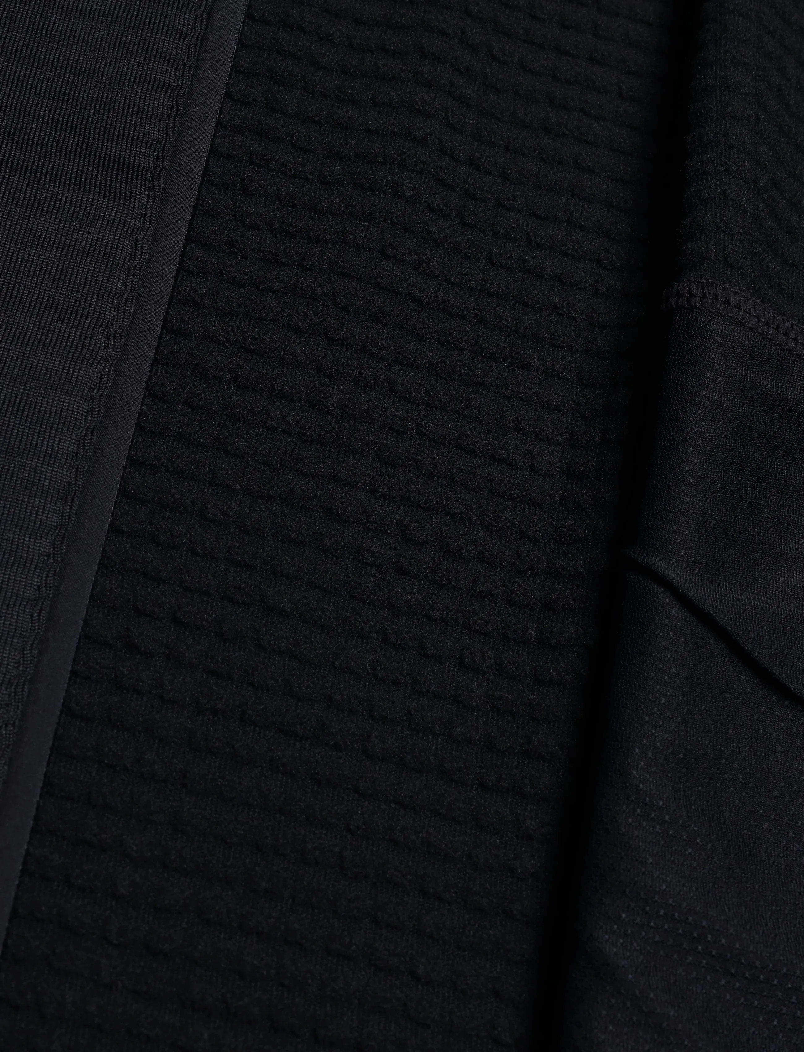 New Balance - RC Essential Heat Grid Vest - outerwear - black - 4