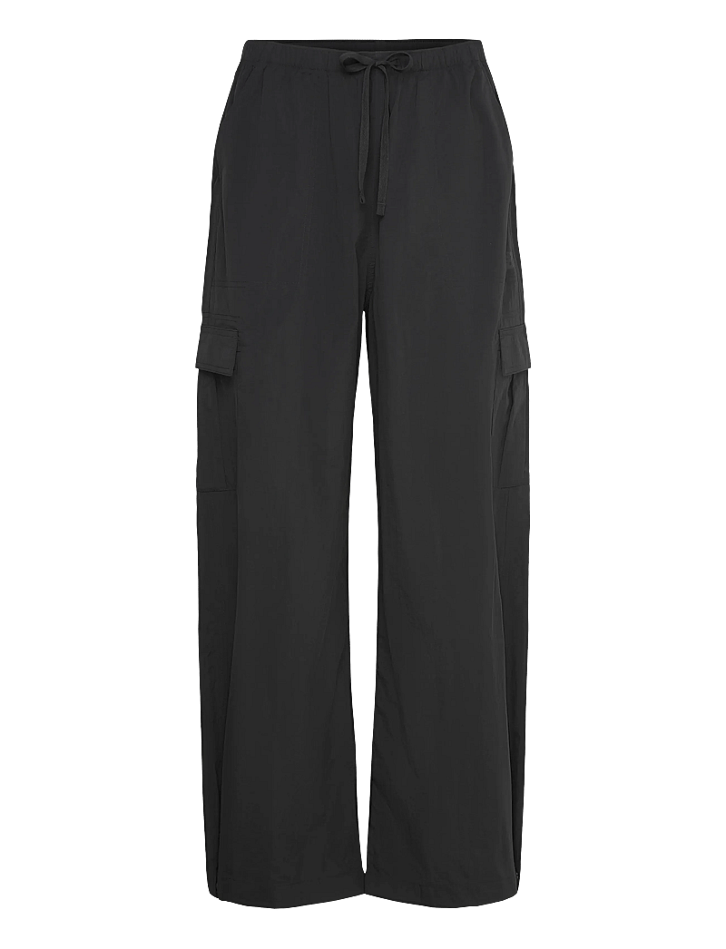 New Balance - Woven Cargo Pant - trainingshosen - black - 1