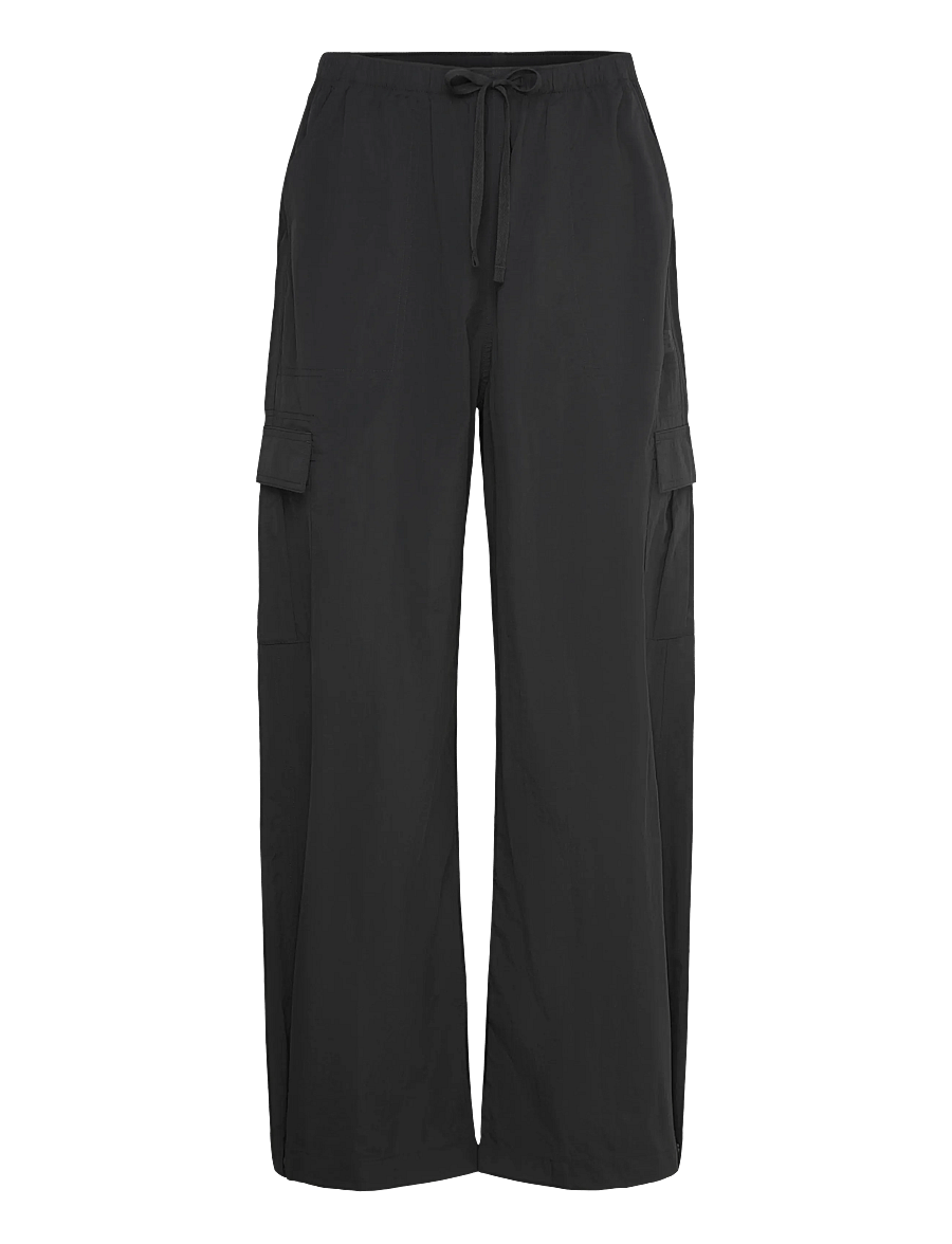 New Balance - Woven Cargo Pant - trennipüksid - black - 1