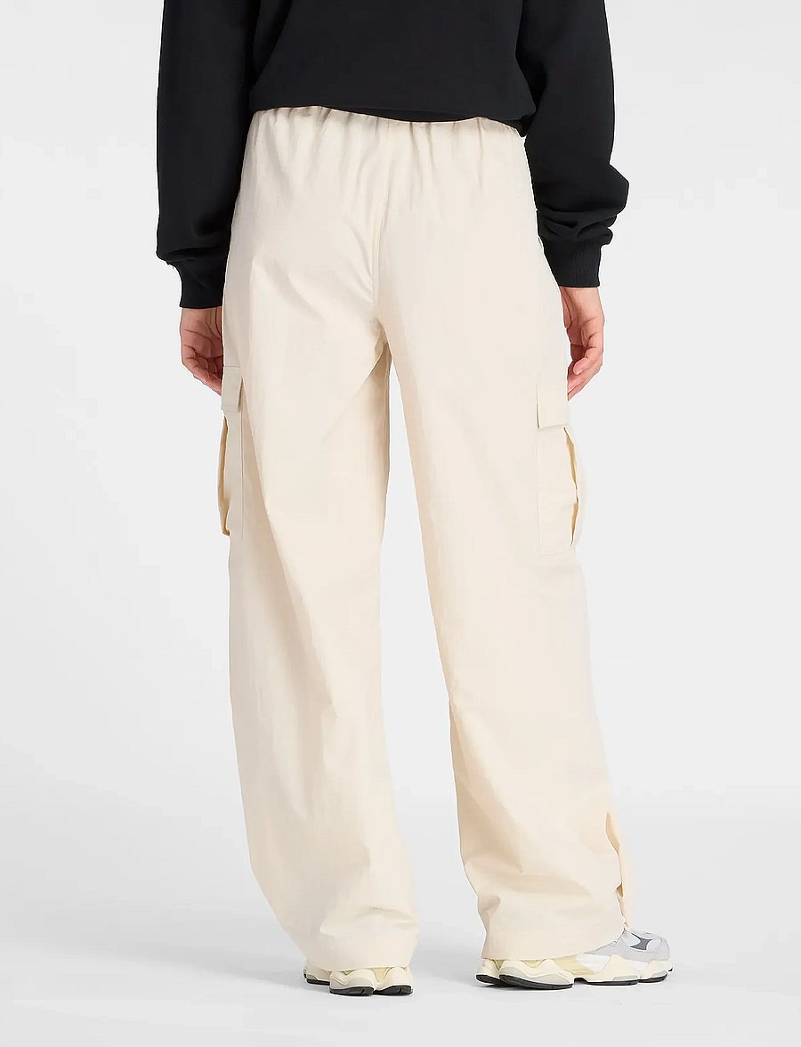 New Balance - Woven Cargo Pant - trennipüksid - linen - 4