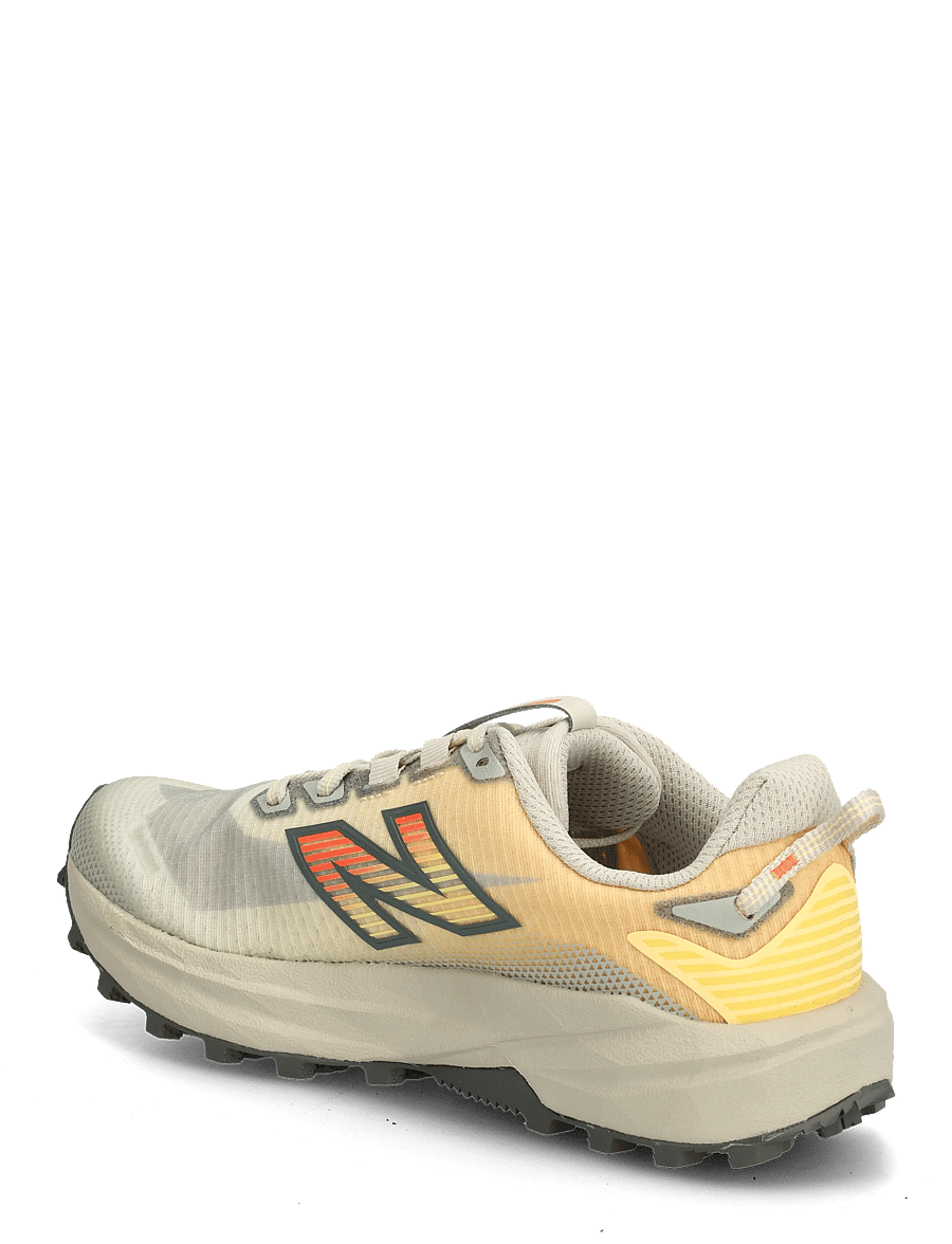 New Balance - New Balance Rebel Trail - løbesko - white peach - 2