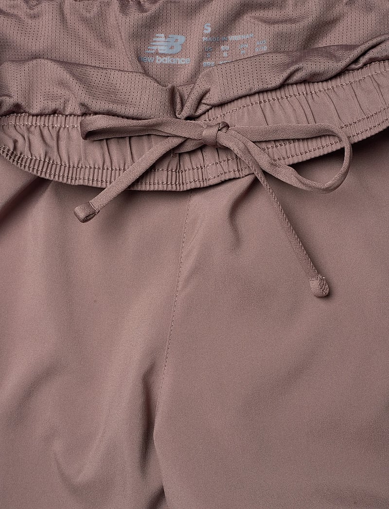 New Balance - Sport Essentials Short 5" - löparshorts - earth shadow - 3