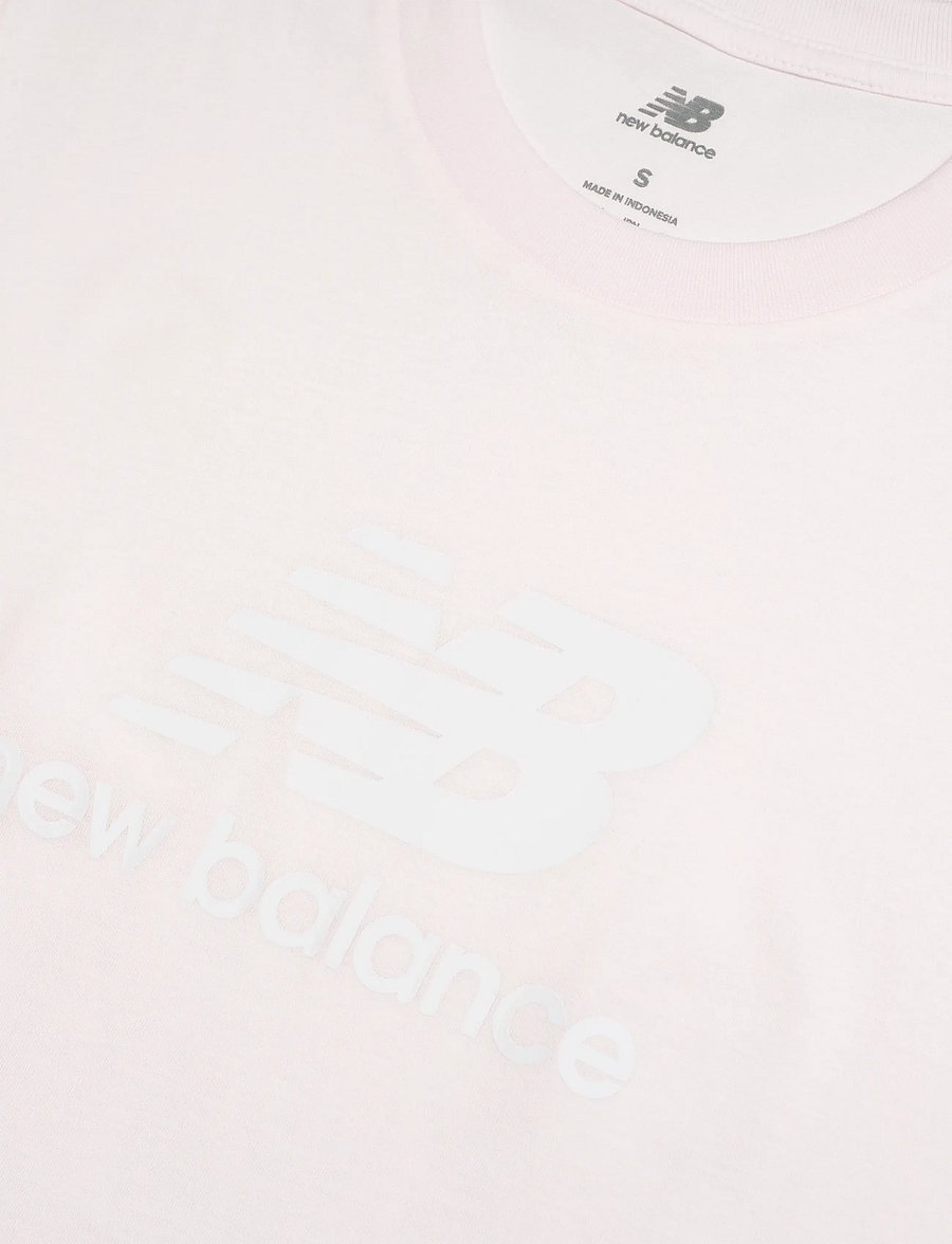 New Balance - Sport Essentials Jersey Logo T-Shirt - t-shirts - pink salt - 2