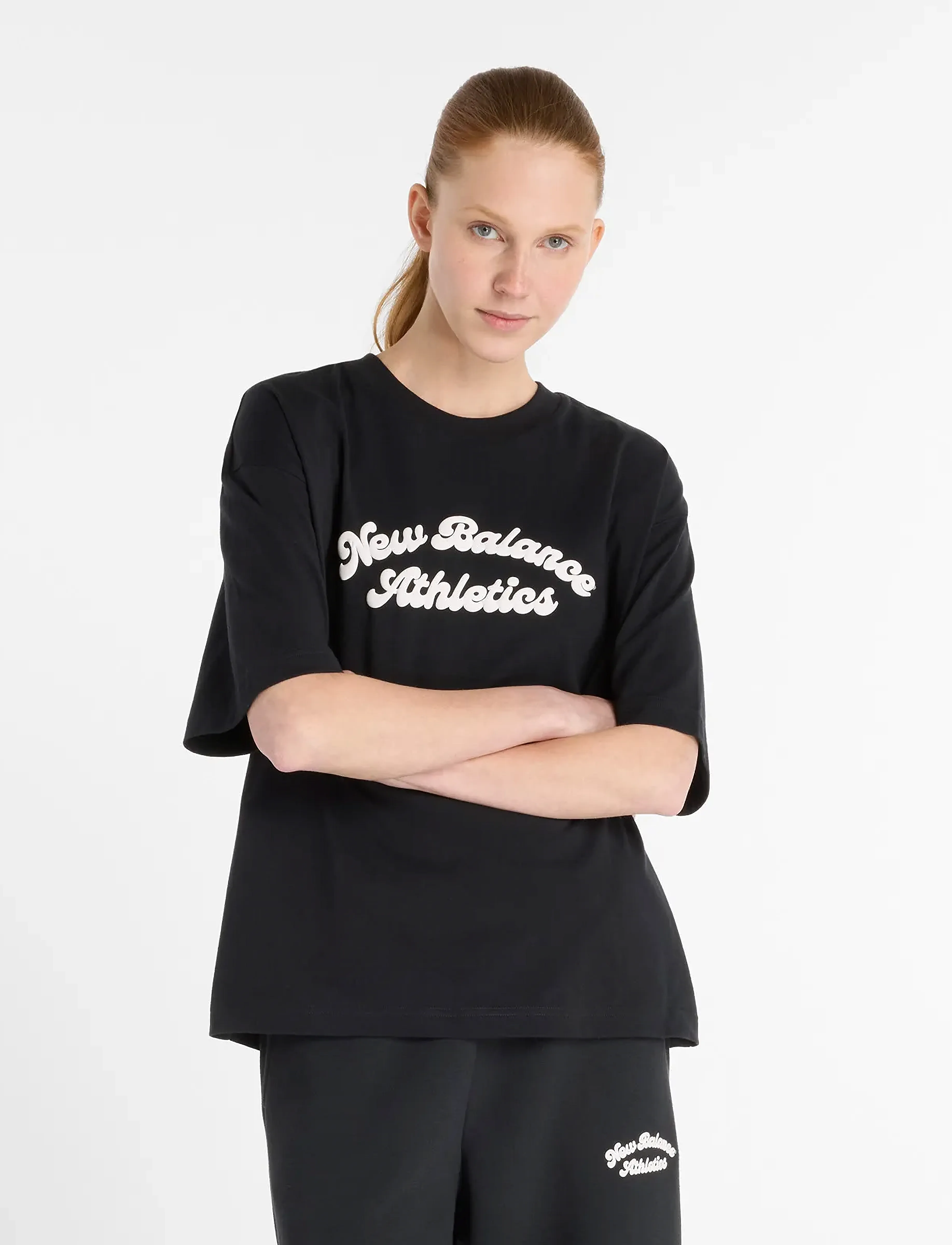 New Balance Linear Heritage Oversized T-Shirt, S, Sports Oberteile & T-shirts, Schwarz - Sport Frauen