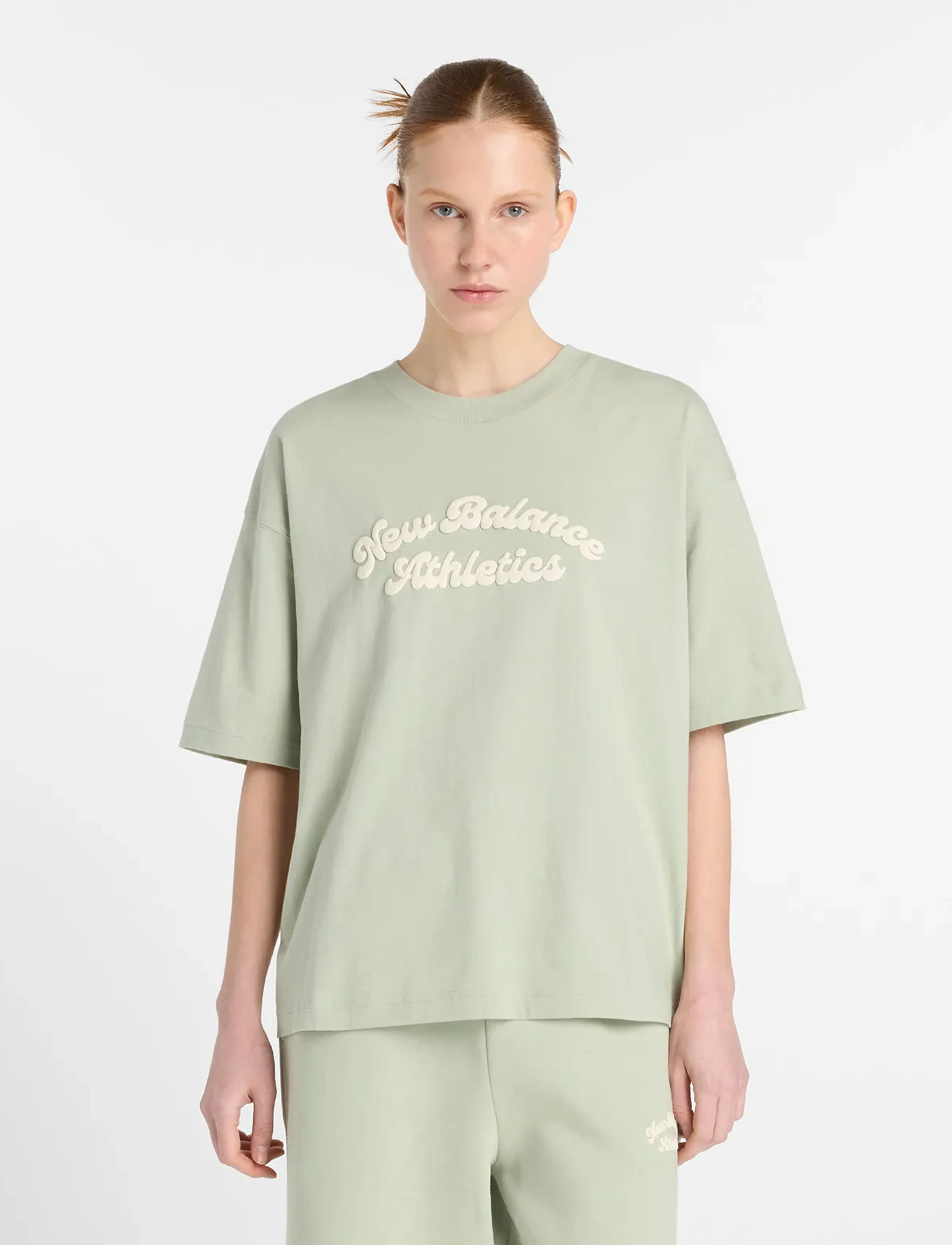 New Balance Linear Heritage Oversized T-Shirt - T-shirts & Toppe - GARTER SNAKE / green