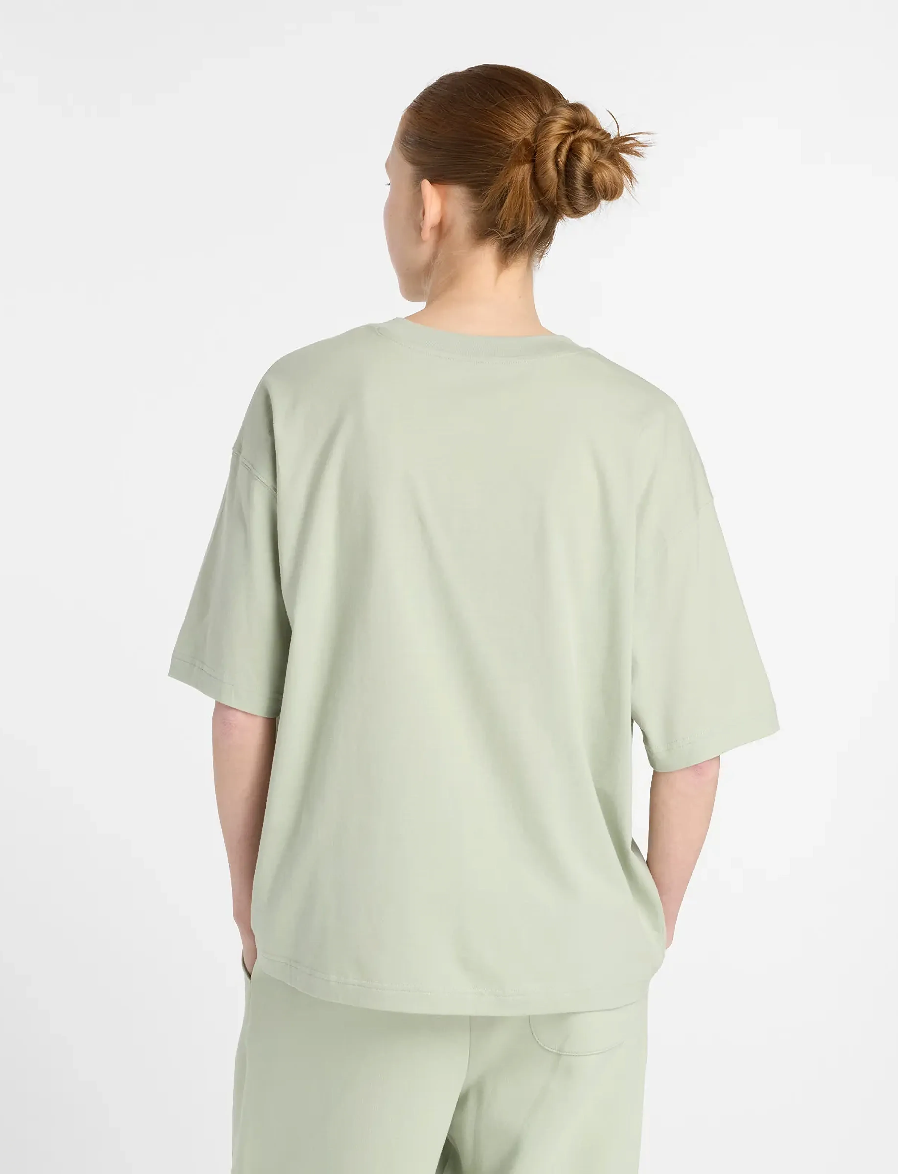 New Balance - Linear Heritage Oversized T-Shirt - t-shirts - garter snake - 4