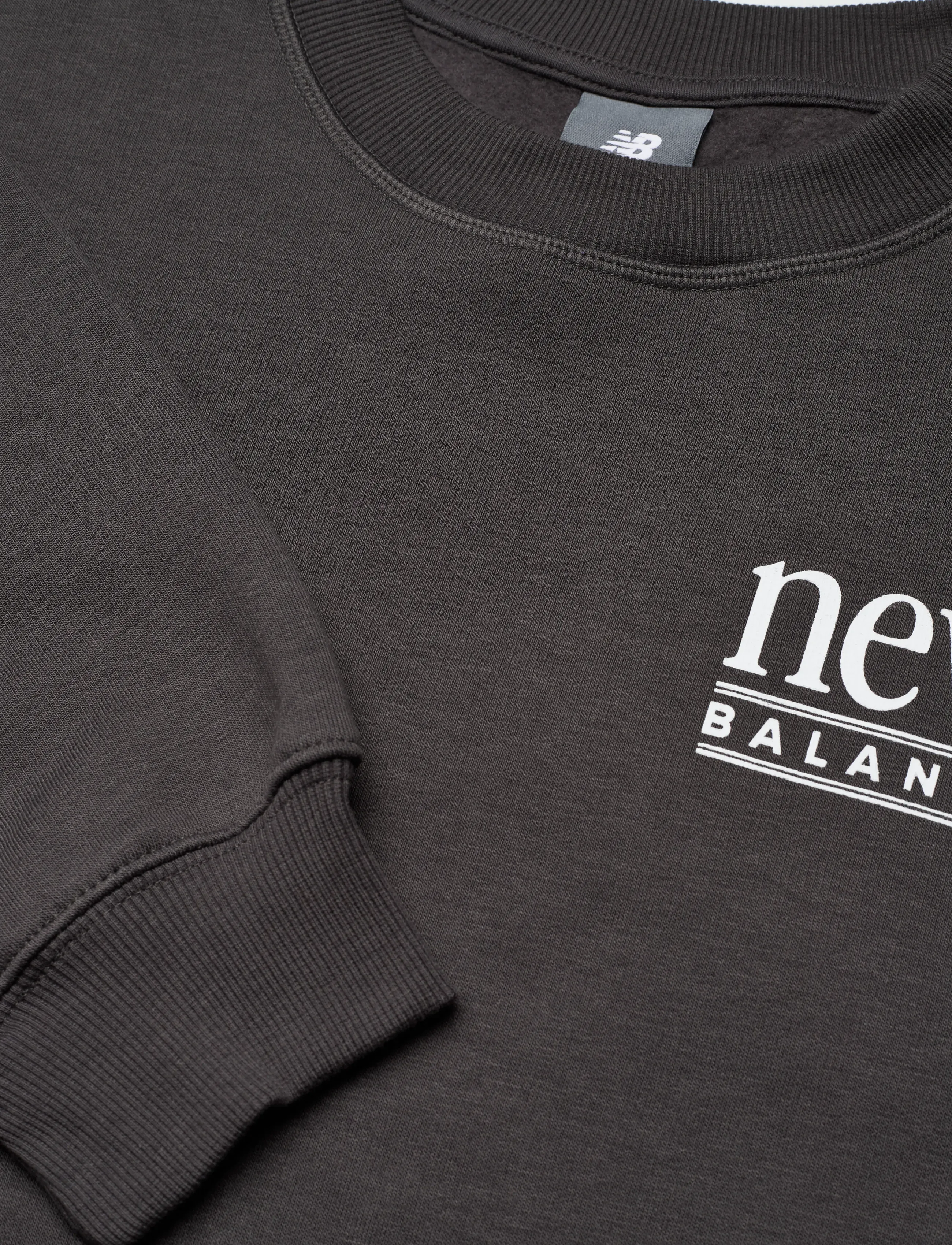 New Balance - Reimagined Fleece Crew - dressipluusid ja pusad - faded black - 2