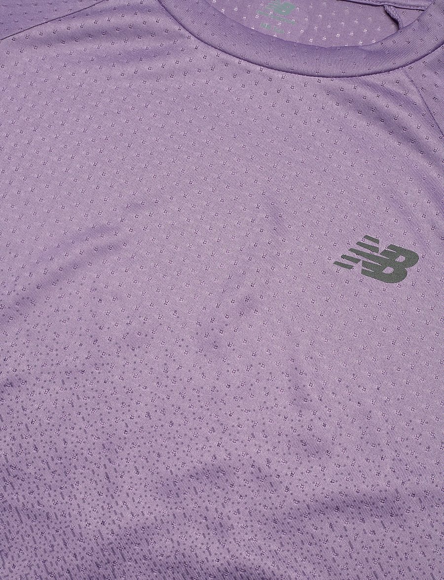 New Balance - Viz-Tech Run T-Shirt - t-shirts - candied violet - 4