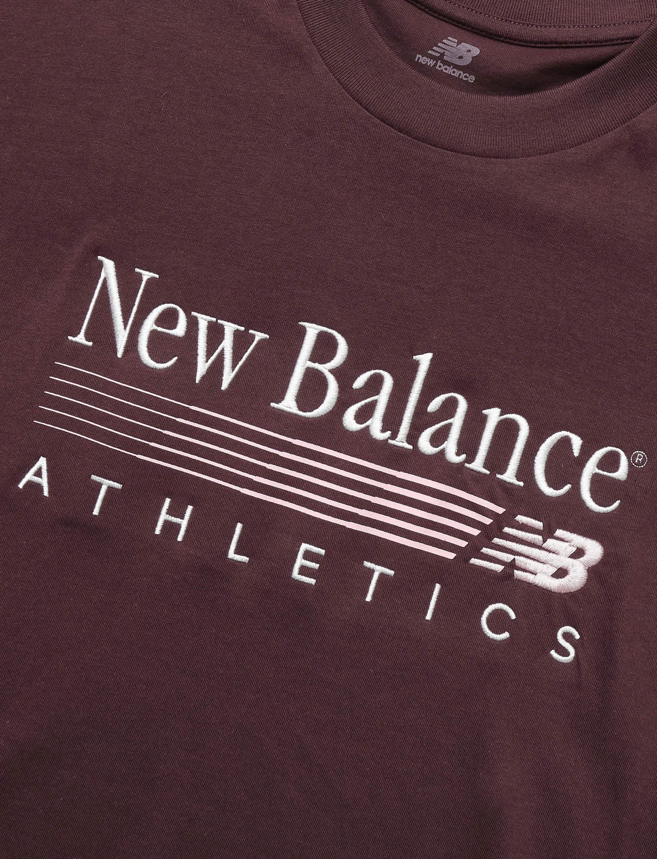 New Balance - Trackside Oversized T-Shirt - t-shirts - cherry leather - 2