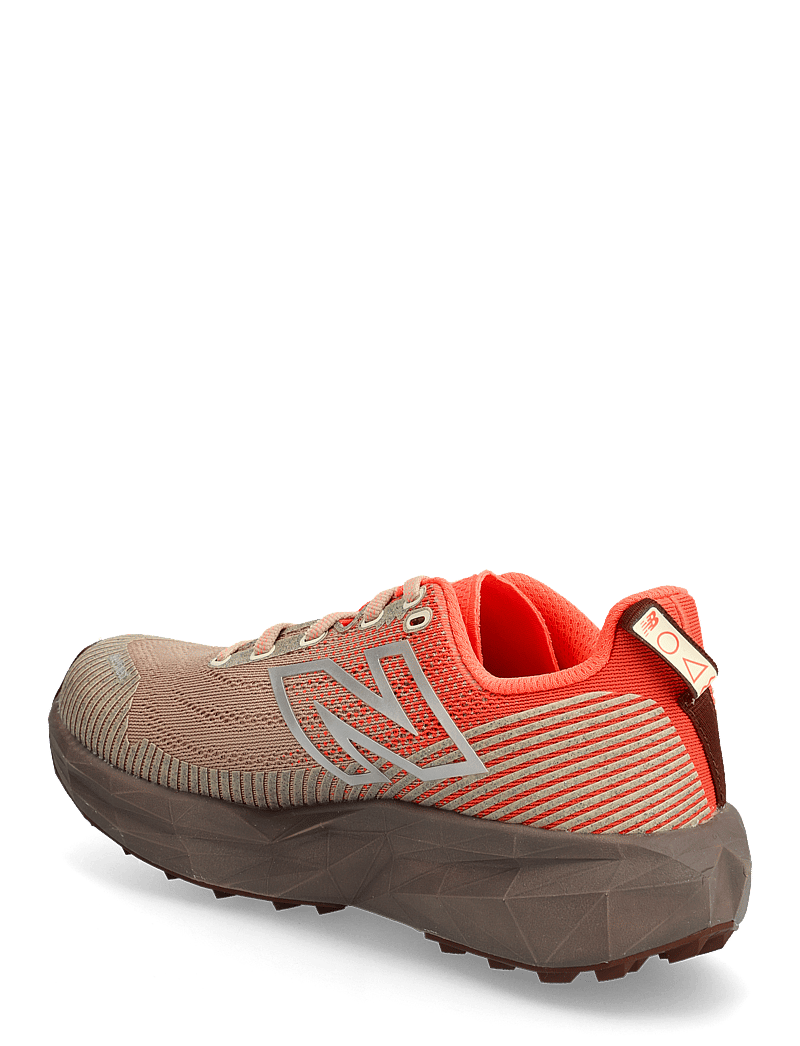 New Balance - New Balance FuelCell Venym - laufschuhe - urgent red - 2