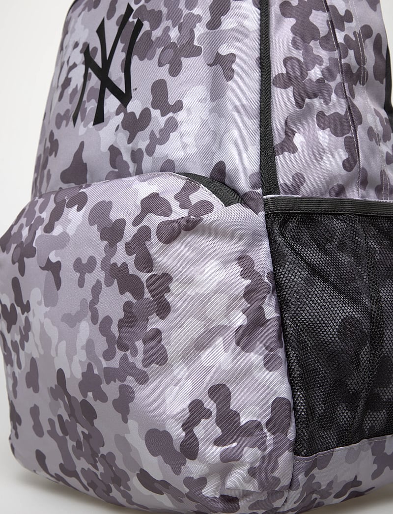 New Era - AOP STADIUM BACKPACK NEYYAN - rucksäcke - gra - 4