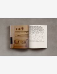 New Mags - Barefoot Living Book - fødselsdagsgaver - beige - 2