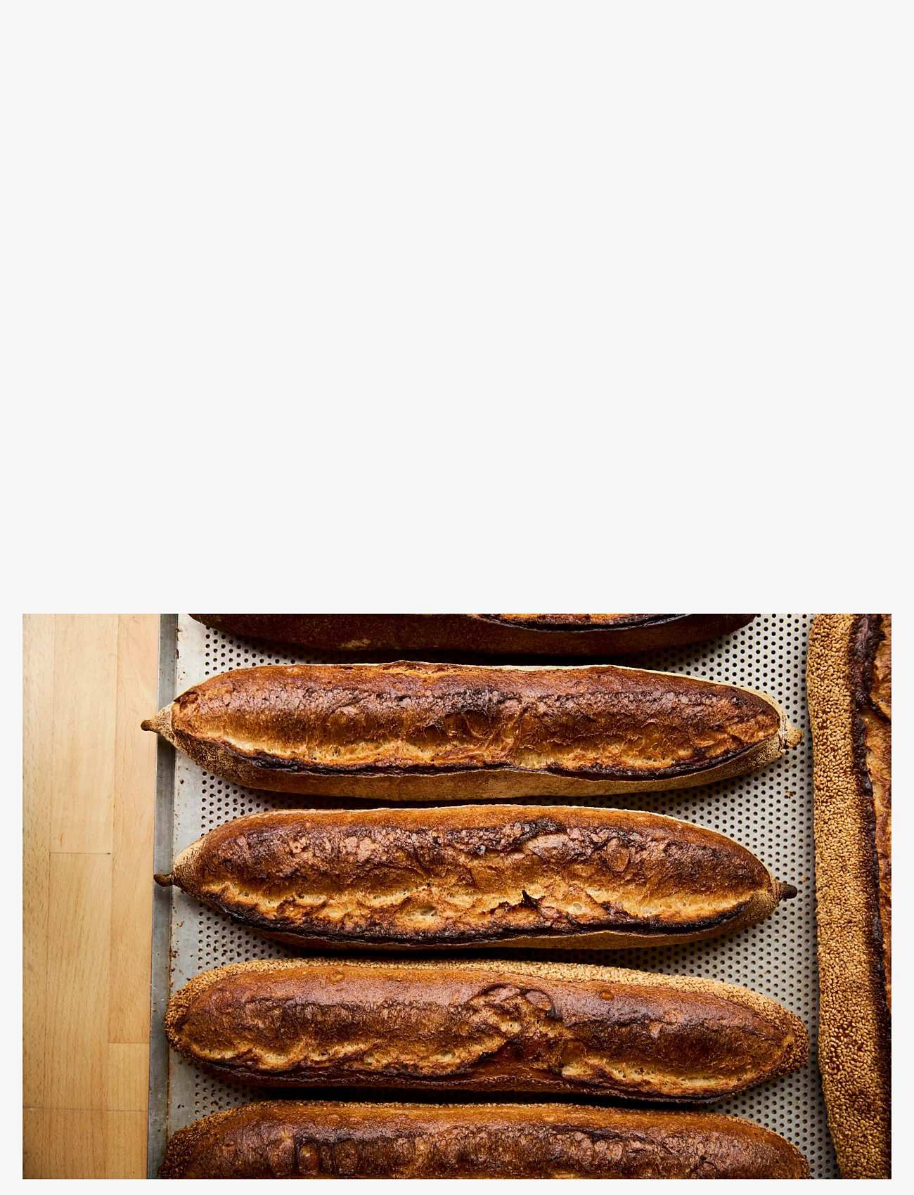 New Mags - Juno the Bakery - raamatud - white - 1
