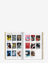 New Mags - Sneaker Freaker. The Ultimate Sneaker Book - verjaardagscadeaus - gold - 1