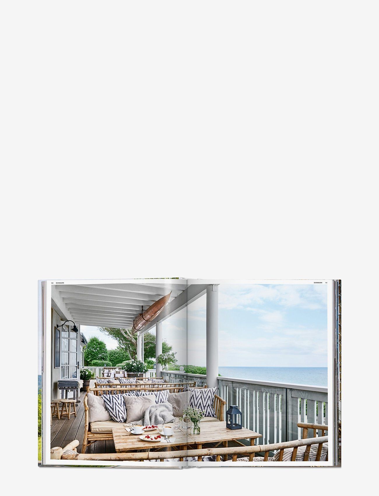 New Mags - Great Escapes Europe - shop by price - light blue/green - 3