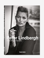 Peter Lindbergh. On fashion photography - 40 series - BLACK