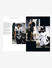 New Mags - Chanel Catwalk - fødselsdagsgaver - black - 2