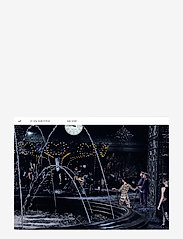 New Mags - Louis Vuitton Catwalk - födelsedagspresenter - orange - 4