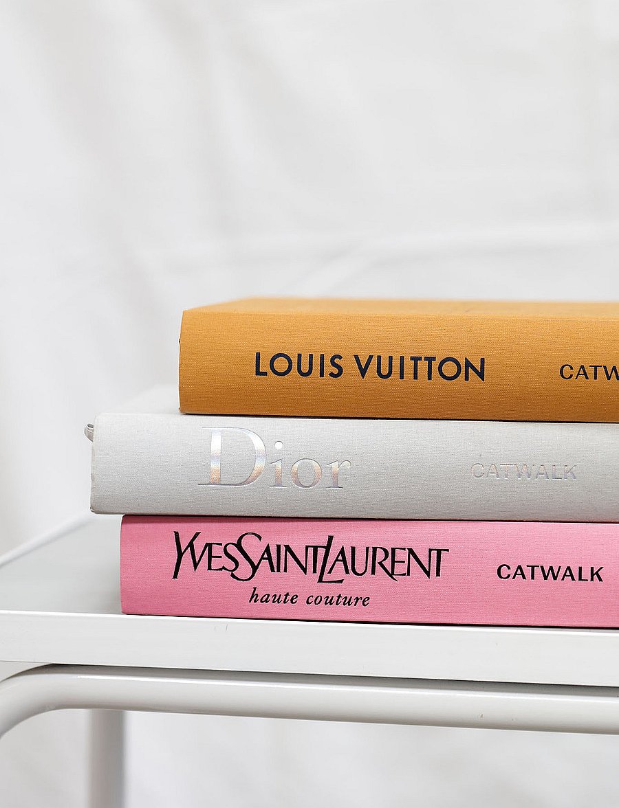 New Mags - Yves Saint Laurent Catwalk - osta hinna alusel - pink - 0