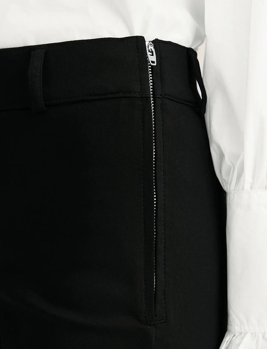 Newhouse - Milla Jazz Trousers - utsvängda byxor - black - 2