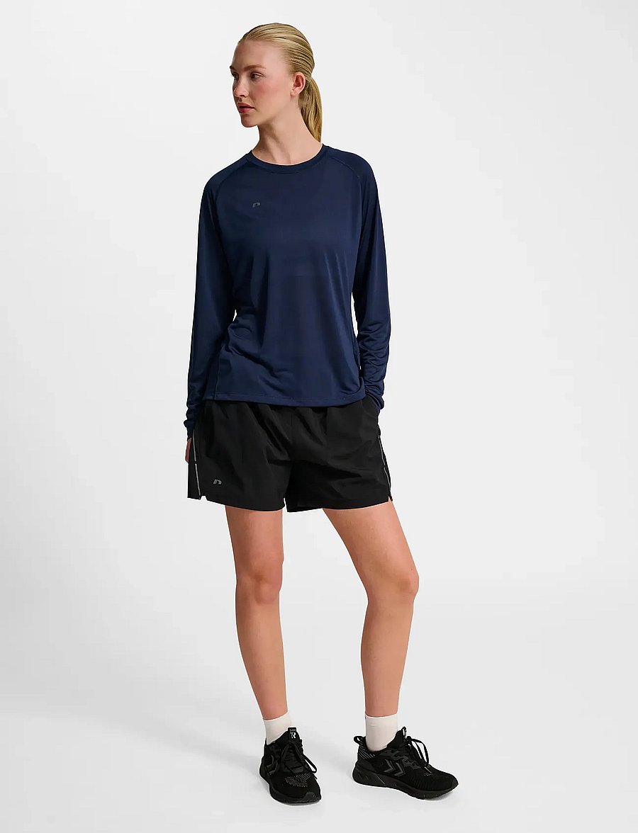 Newline - nwlBEAT W T-SHIRT L/S - langarmshirts - black iris - 0
