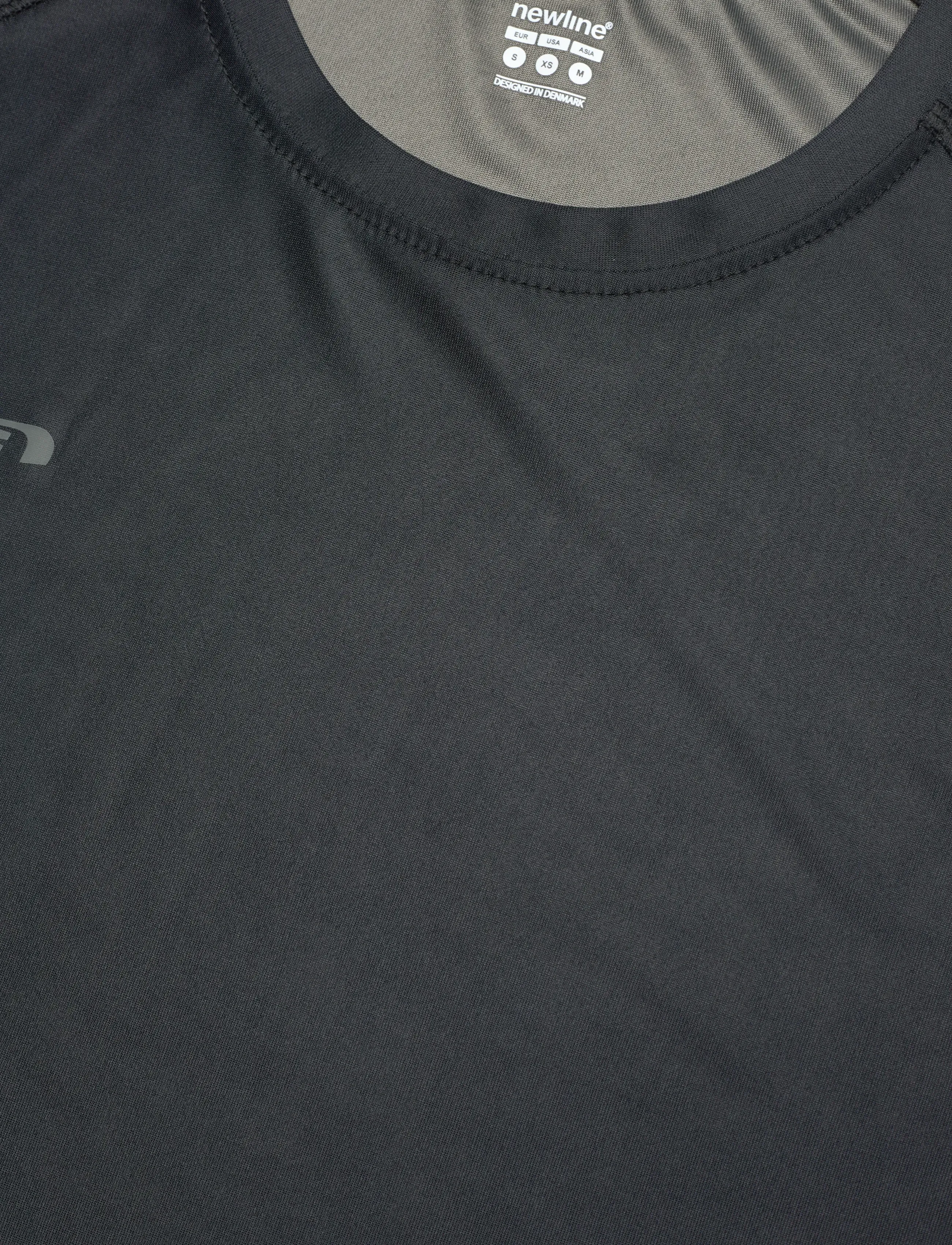 Newline - nwlBEAT GRADIENT W T-SHIRT - t-shirts - black iris - 2