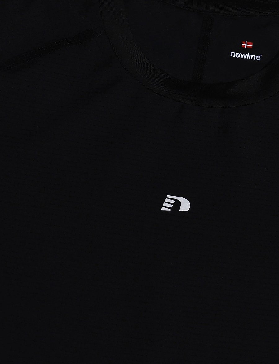 Newline - nwlBREATHE W T-SHIRT - t-shirts - black - 2
