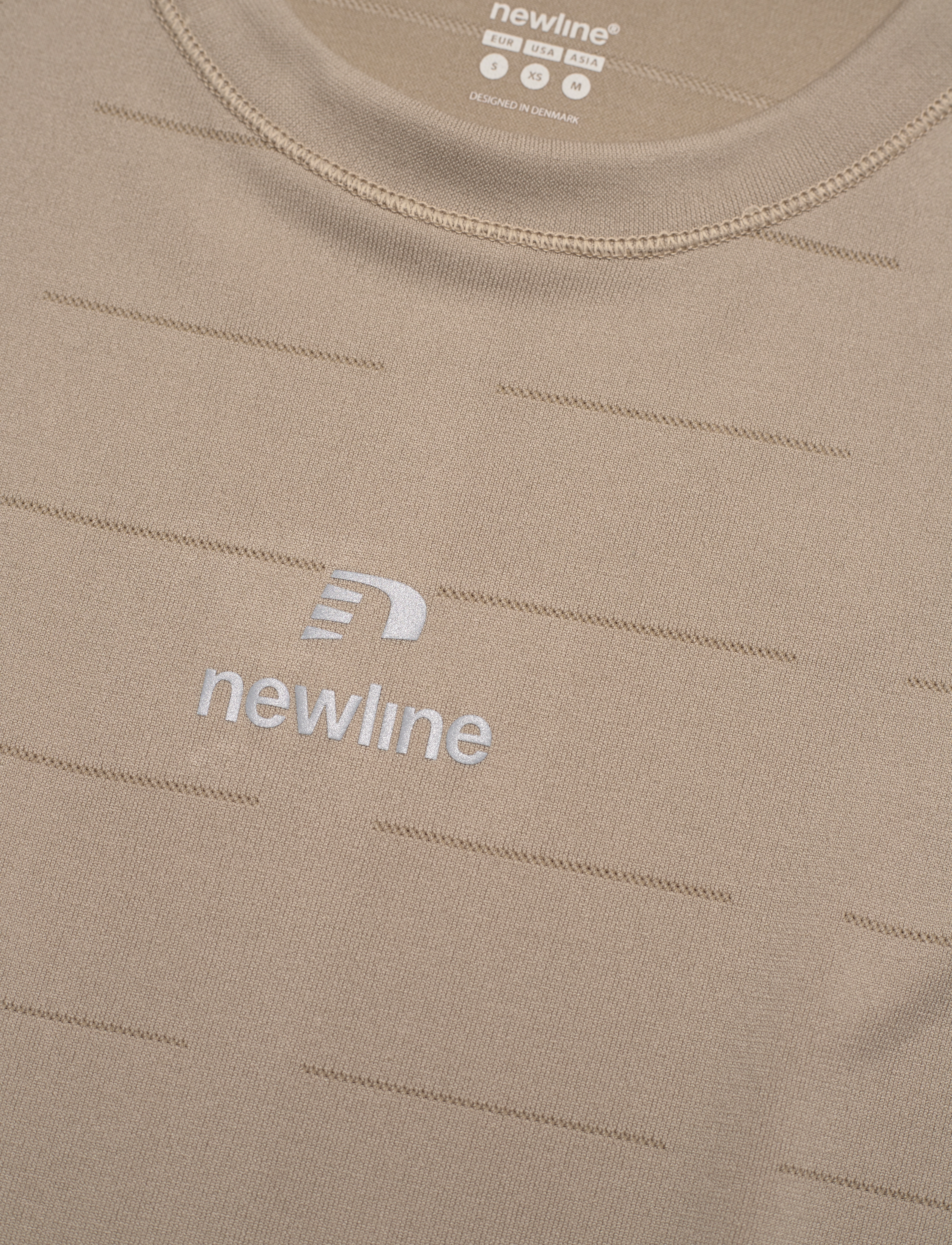Newline - nwlPACE SEAMLESS TEE WOMAN - t-shirts - silver sage - 2