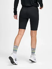 Newline - nwlLEAN HW POCKET TIGHT SHORTS W - cycling shorts - black - 3
