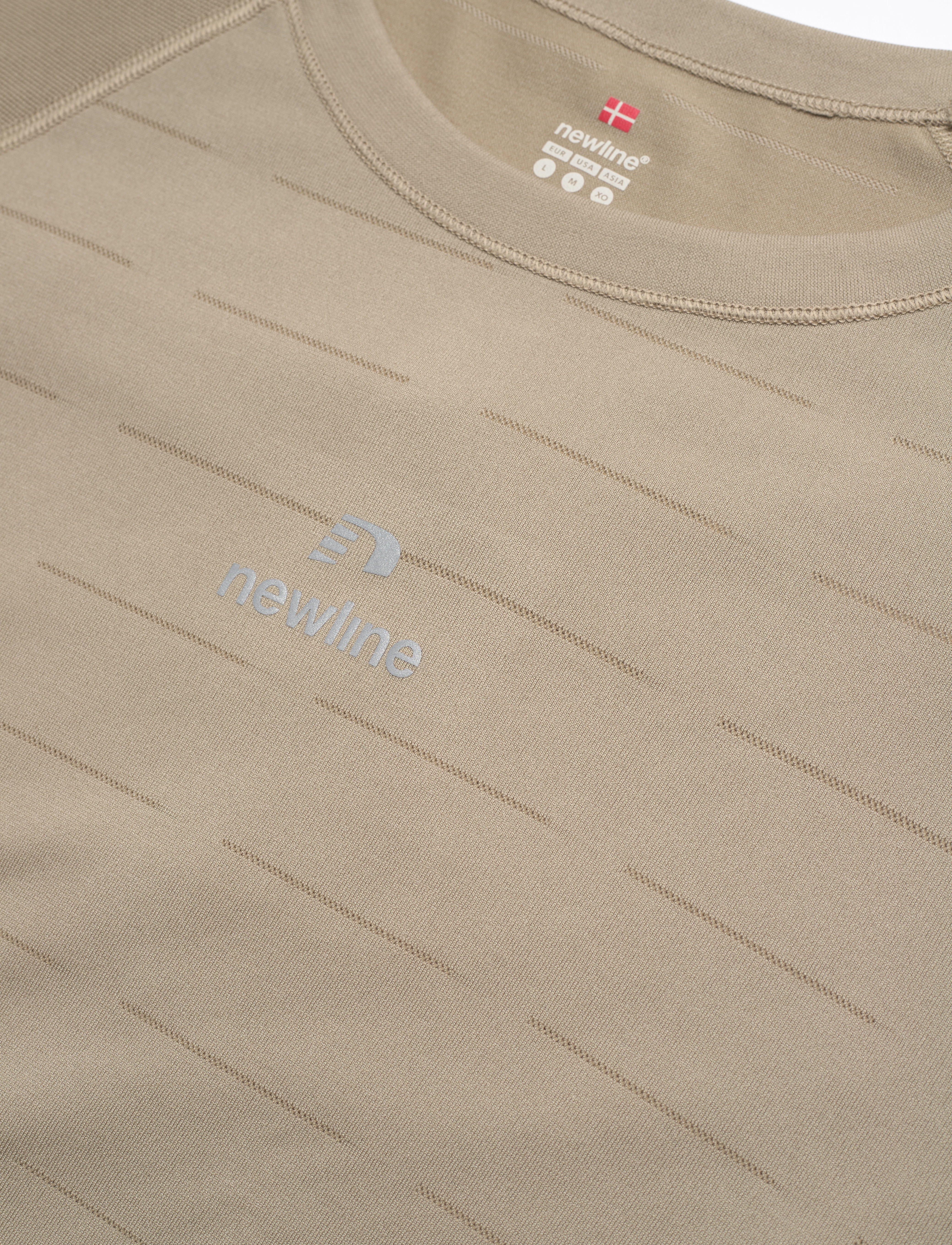 Newline - nwlPACE SEAMLESS TEE - silver sage - 2