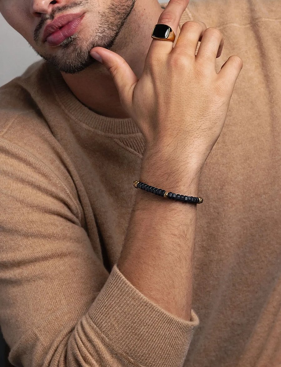 Nialaya - Men's Hexagon Beaded Bracelet with Black Onyx and Gold - armbänder - black/gold - 0