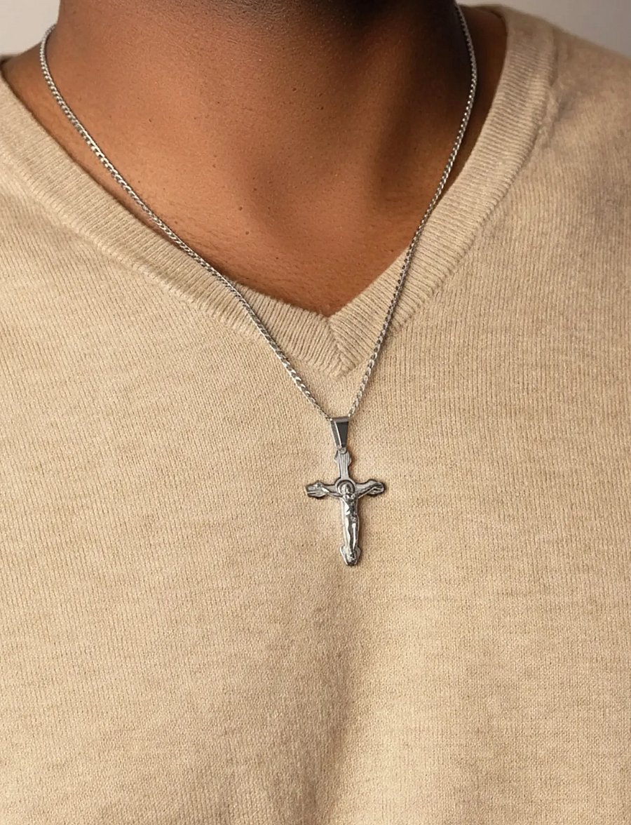 Nialaya - Necklace with Crucifix Pendant in Silver - kettingen - silver - 0
