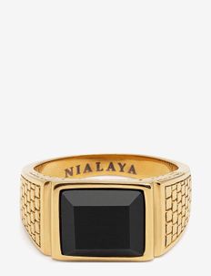 Men's Golden Brick Signet Ring with Agate, Nialaya